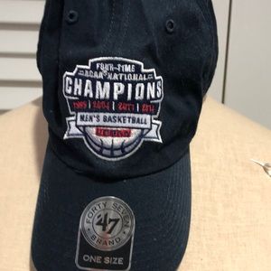 Uconn men’s basketball baseball hat.